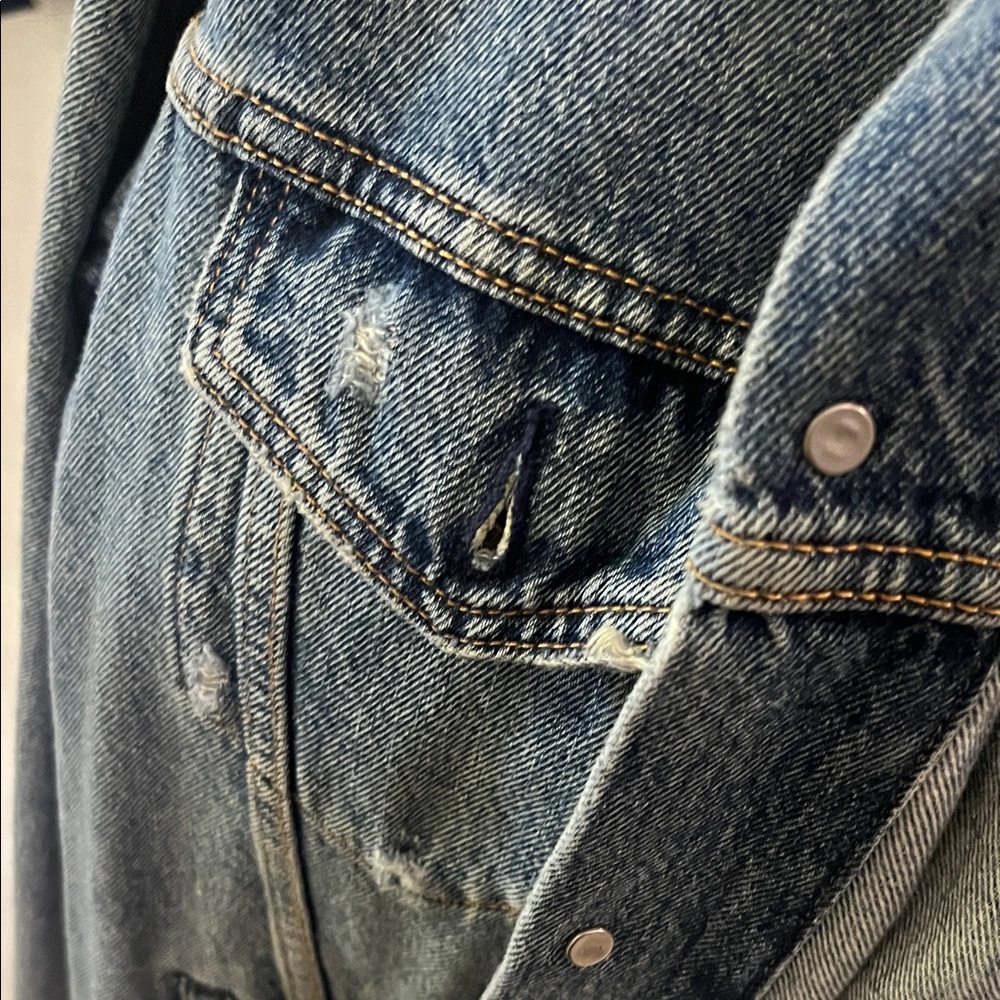 Levi's Men's Distressed Blue Denim Jacket - Picture 3 of 5